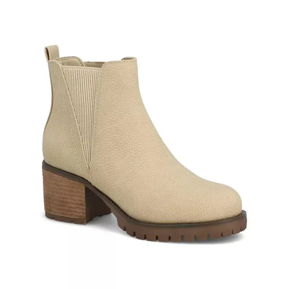 MIA Women's Jody Lug Sole Chelsea Booties Size 6W MSRP $70